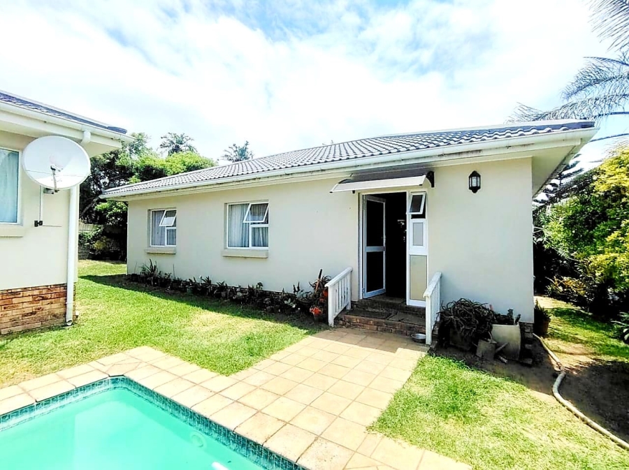 6 Bedroom Property for Sale in Kidds Beach Eastern Cape